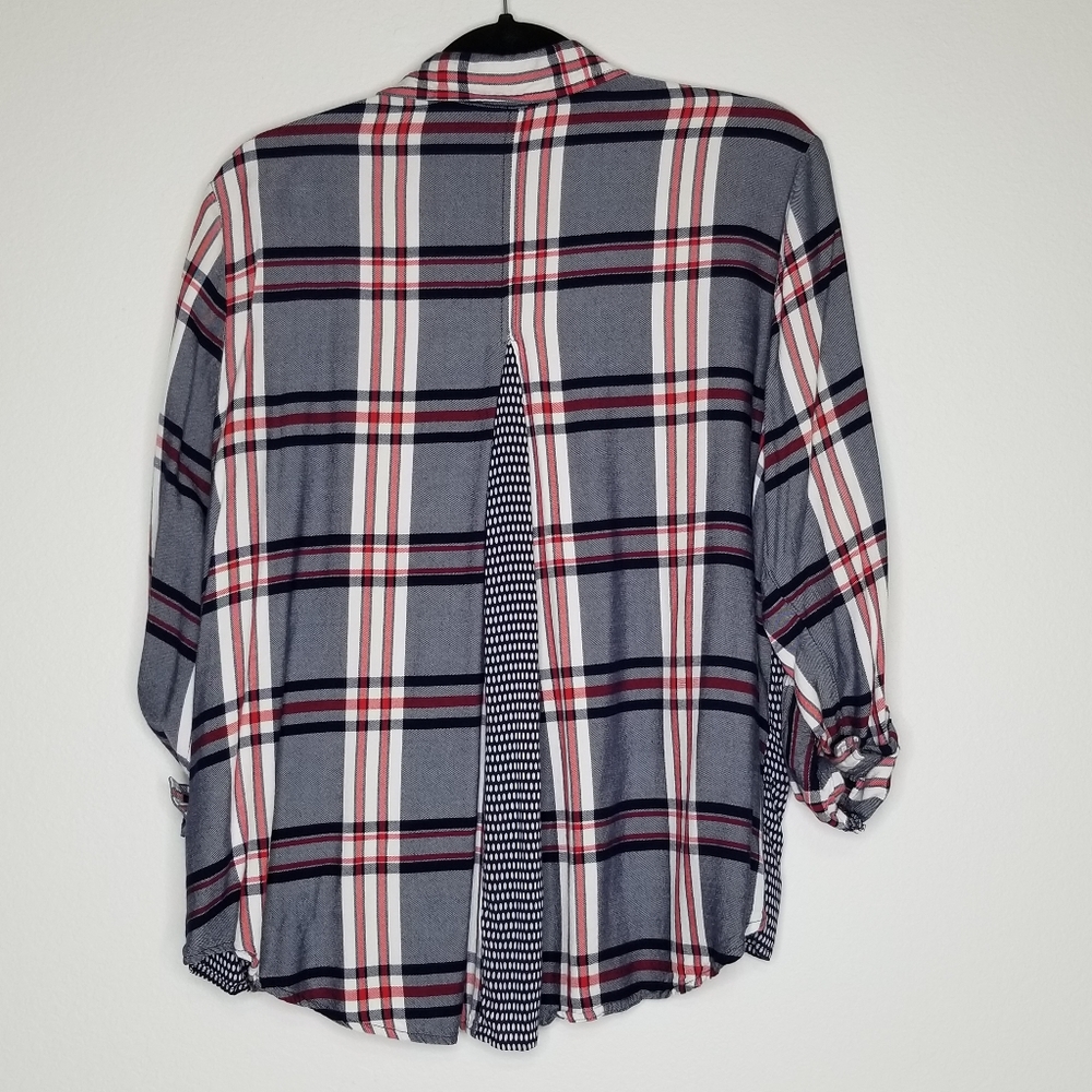 WESTBOUND Button Up Shirt - Picture 2 of 8